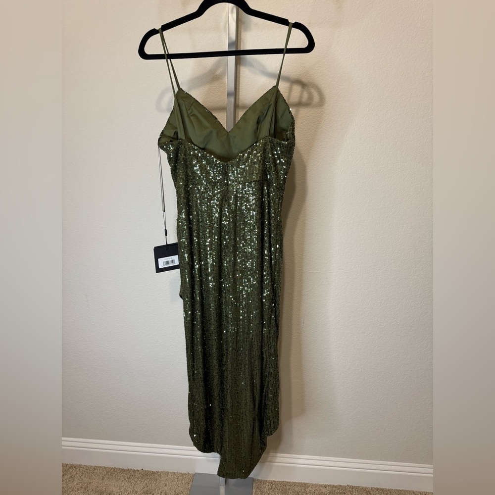 IEENA FOR MAC DUGGAL
Green Sequined Faux Wrap Asymmetrical Hem Dress - Picture 5 of 8